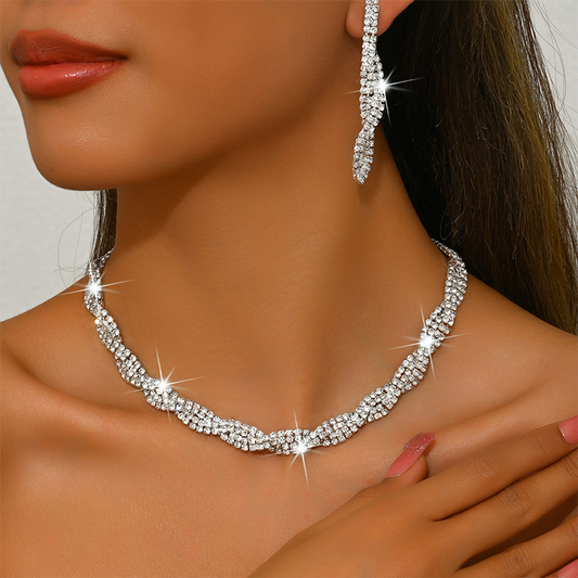 🔥 Sparkling Rhinestone Claw Chain Necklace & Earrings Set for Women