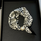 🧣 Magnetic Pearl Scarf – No-Tie, Soft, Lightweight ✅